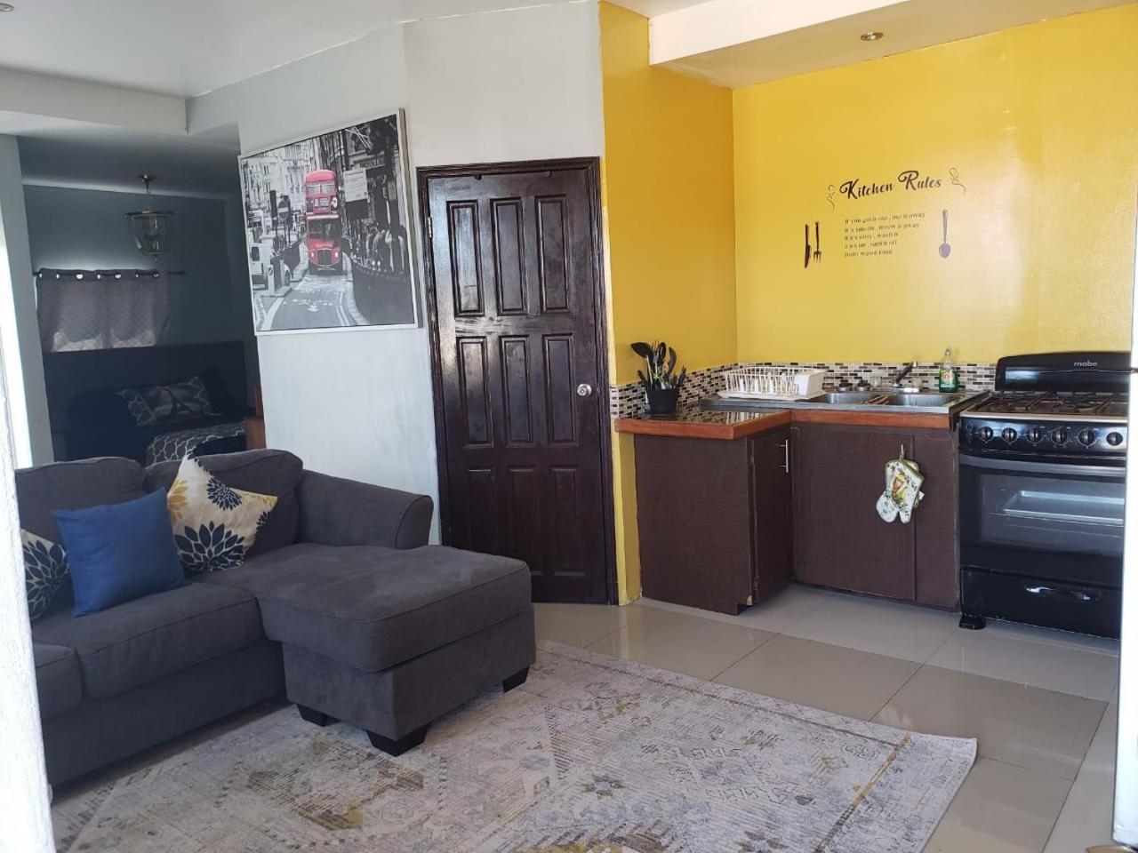 Db Tower Vacation Rental Belize City Zewnętrze zdjęcie